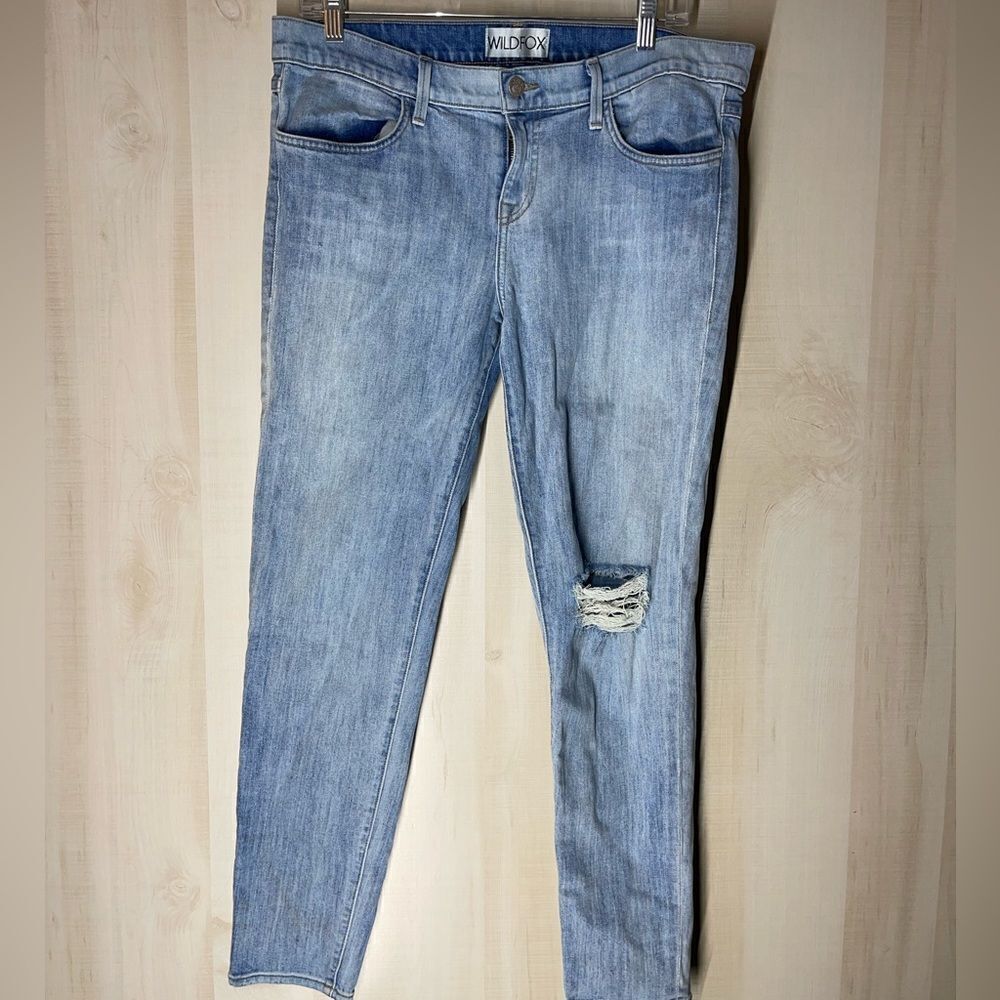 Wildfox Carmen low‎ rise skinny distressed jeans, size 33